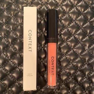 Context Liquid Lacquer in Mad Love (Lipstick)